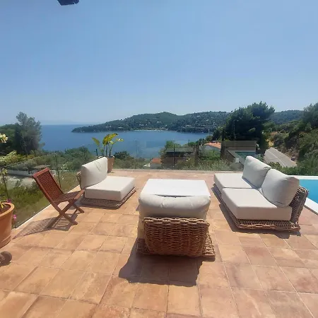 Villa Luxury In Sklithri
