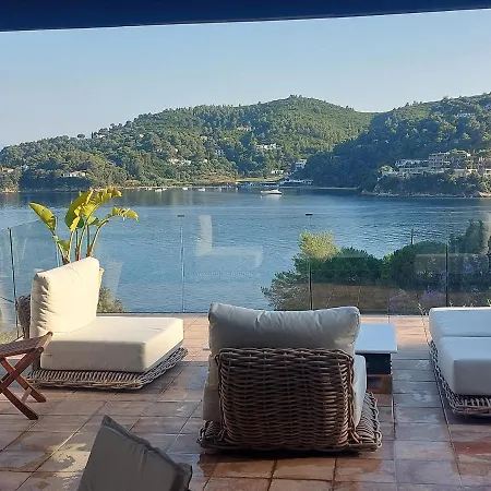 Luxury In Sklithri